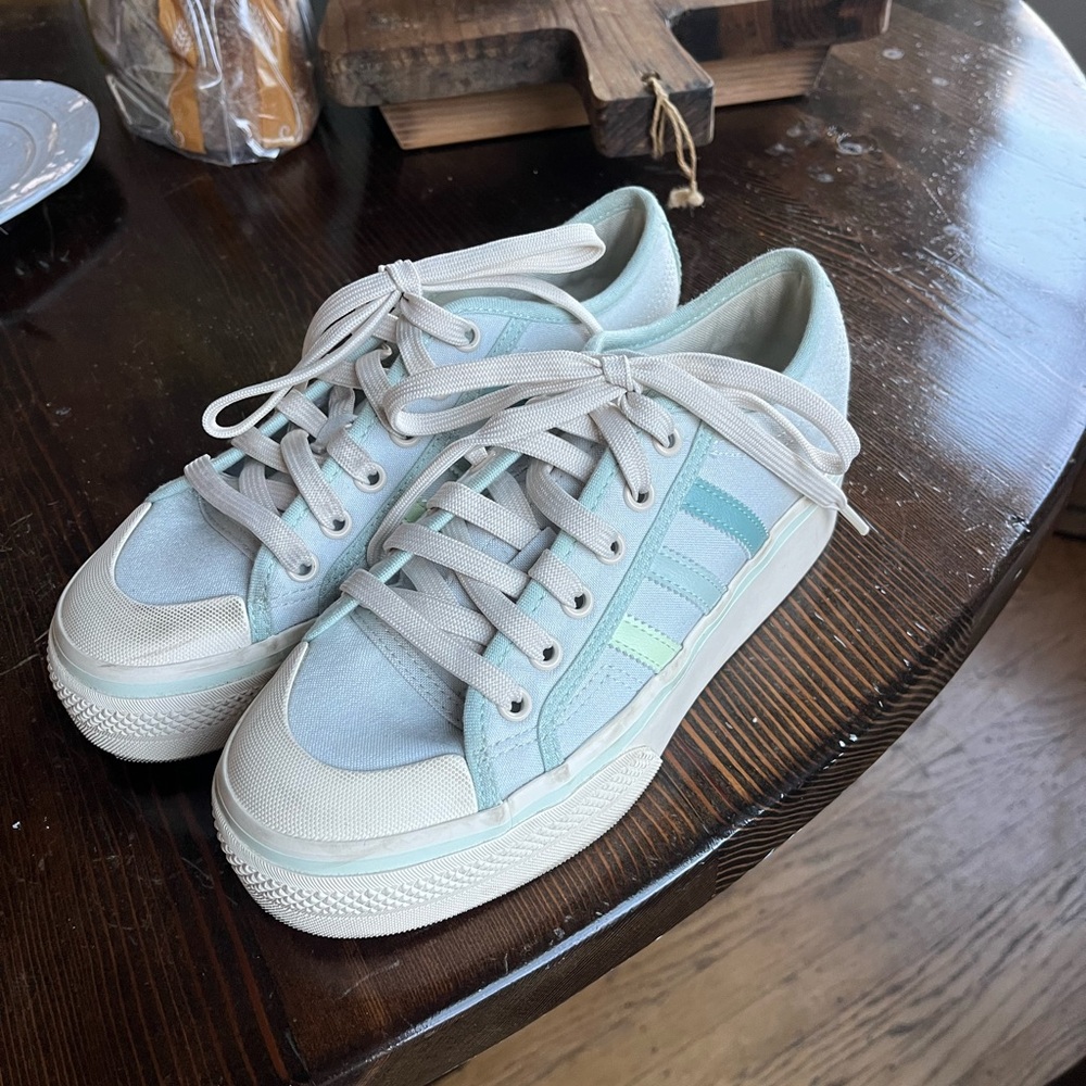 adidas Women's Nizza sneakers